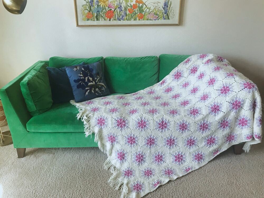 vintage 70s Cream PINK, LILAC Fringe AFGHAN granny knit hexagon home decor
